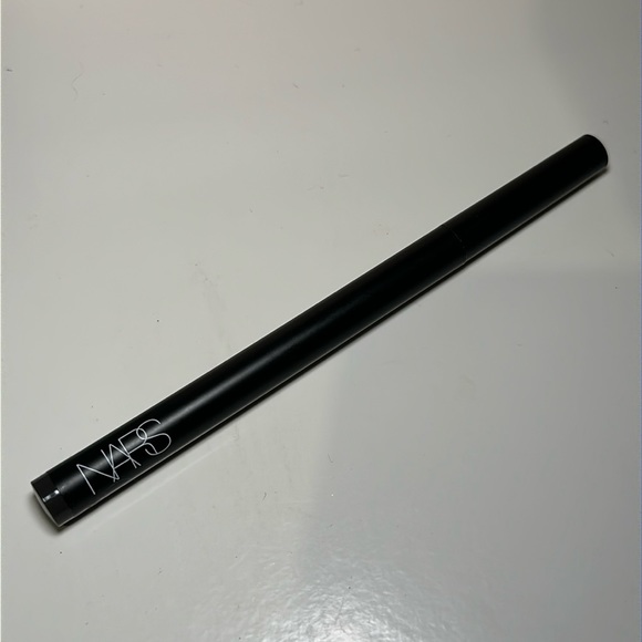 NARS Eyeliner Stylo "Koala" - Picture 1 of 2